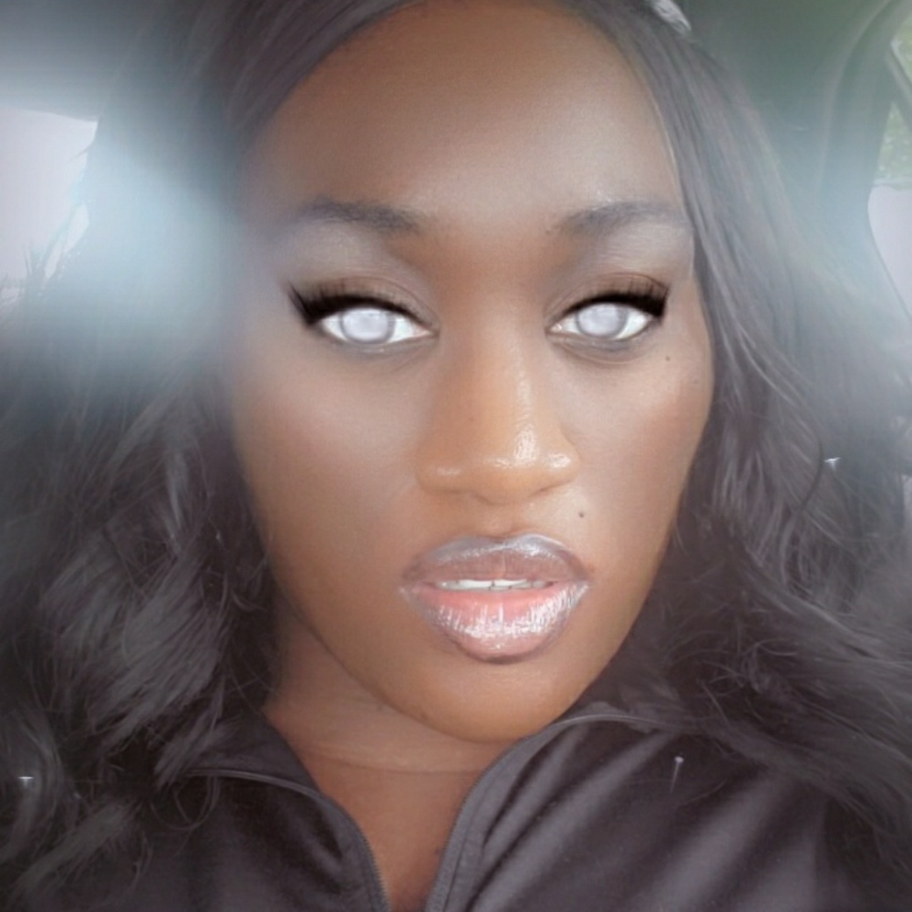 Meet your Posher, Tanesha